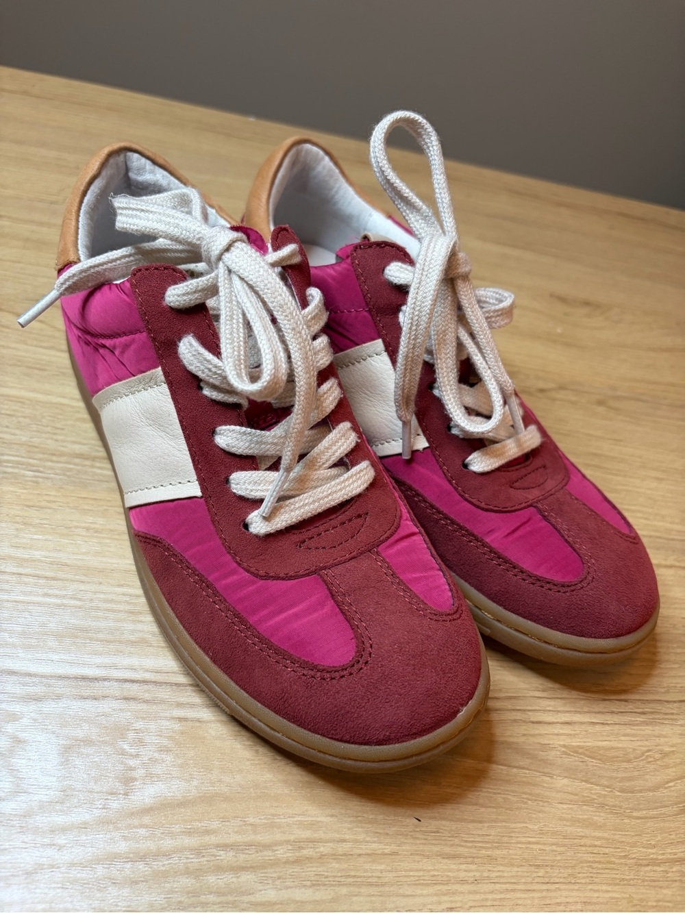 Sofft Burgundy & Pink & Tan Leather & Textile Sneakers US 6M
